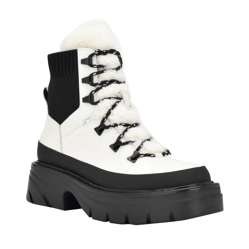 NIB Marc Fisher LTD Izuma Women's Lug Sole Bootie White Size 10 M (MSRP $259)